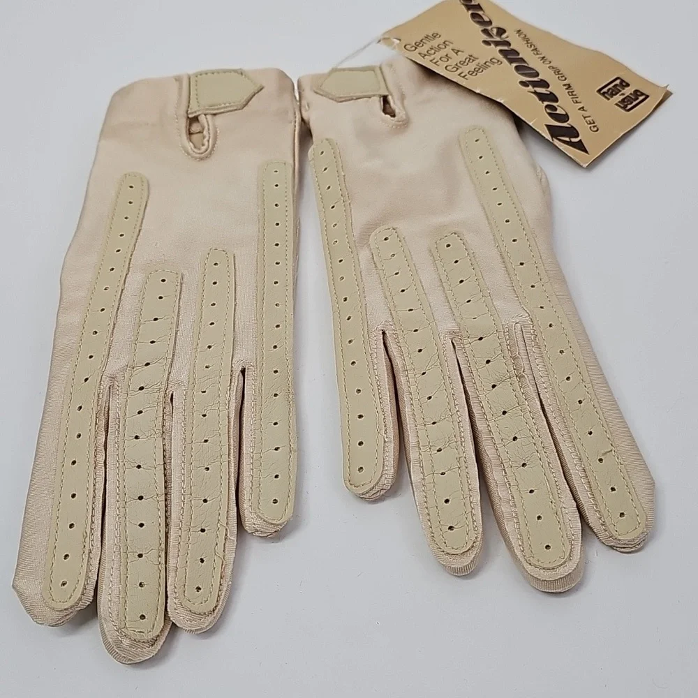 VTG Actionizer‎ Cream Stretchy Outside Gloves
